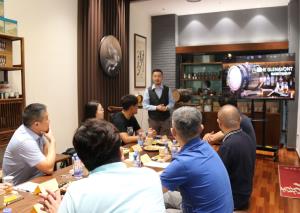 Understanding Whisky The Glenavont Qingdao Tasting Conference was successfully held