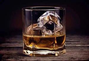 Whiskey drinking and serving
